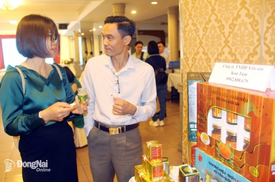 Bán hàng đặc sản liên vùng