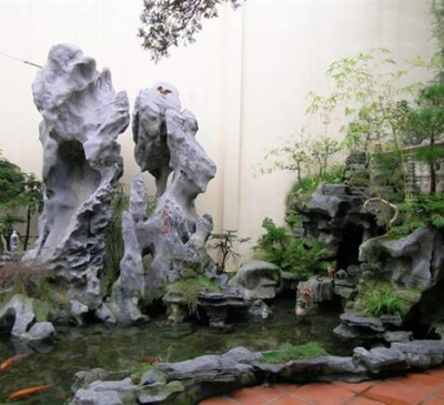 Cách bài trí hòn non bộ và hồ nước trong nhà hợp phong thủy